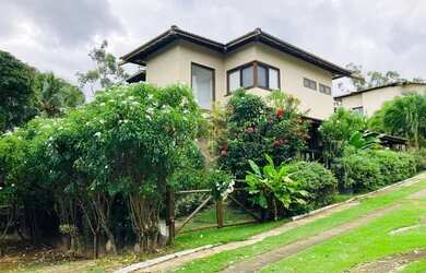 Imagem: A casa em condomínio possui 5 Dormitórios, 5 Banheiros, 2