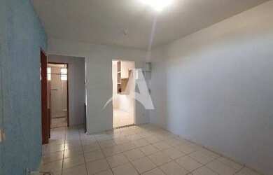 Imagem: O apartamento possui 2 Dormitórios, 1 Banheiro, 1 Vaga na garagem