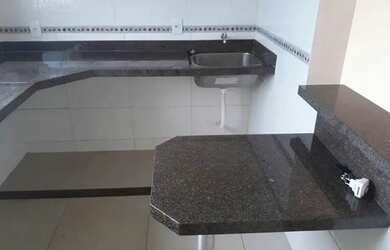 Imagem: O apartamento possui 2 Dormitórios, 2 Banheiros, 1 Vaga na