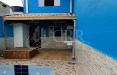 Imagem: A casa possui 5 Dormitórios, 3 Banheiros, 5 Vagas na garagem