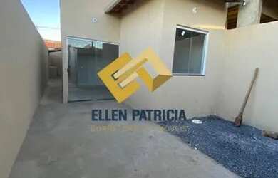 Imagem: A casa possui 2 Dormitórios, 1 Banheiro, 2 Vagas na garagem