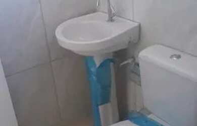 Imagem 5: Aluga se. Área de serviço, 1 Banheiroe2 Dormitórios