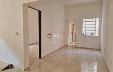 Imagem: A casa possui 2 Dormitórios, 1 Banheiro, 80m² de Área e