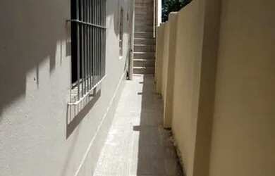 Imagem: A casa para alugar possui 3 Dormitórios e 1 Banheiro e está