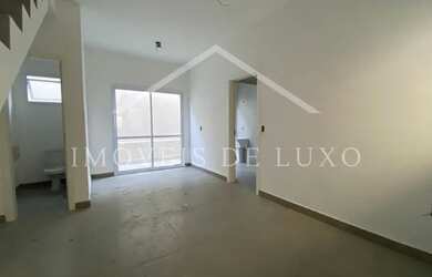 Imagem: A casa para alugar possui 2 Dormitórios, 3 Banheiros, 1 Vaga