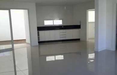 Imagem: A casa possui 2 Dormitórios, 1 Banheiro, 85m² de Área e