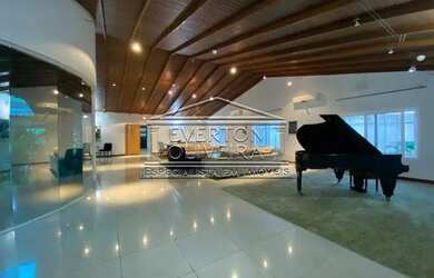 Imagem: A casa possui 5 Dormitórios, 5 Banheiros, 5 Vagas na garagem