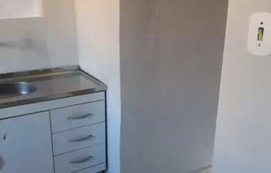 Imagem: A casa possui 1 Dormitório, 1 Banheiro, 40m² de Área e está