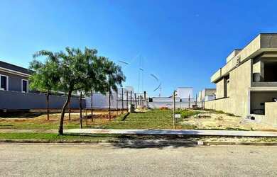 Imagem: O terreno possui 311m² de Área e está localizado em Jardim