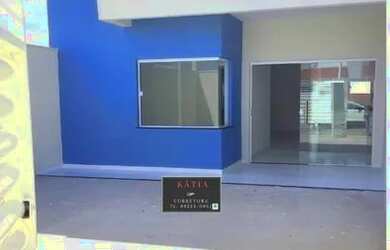 Imagem: A casa possui 2 Dormitórios, 1 Banheiro, 2 Vagas na garagem