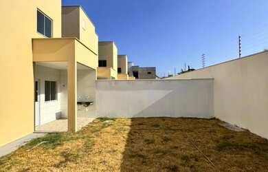 Imagem 3: Casa a venda no Arco do Triunfo 4 quartos Quintal amplo Nascente