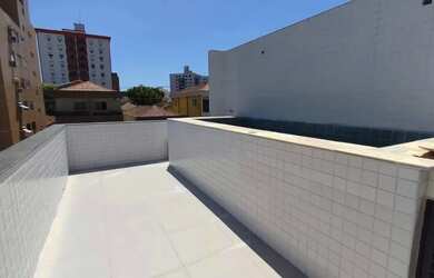 Imagem: A casa possui 3 Dormitórios, 3 Banheiros, 2 Vagas na garagem