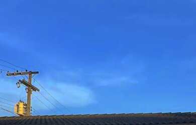 Imagem: A casa em condomínio possui 3 Dormitórios, 2 Banheiros, 2