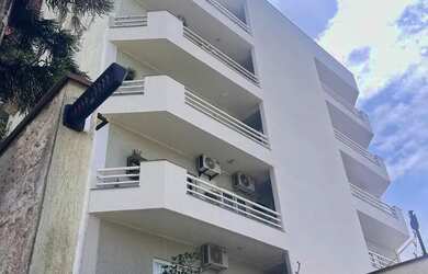 Imagem: O apartamento possui 3 Dormitórios, 2 Banheiros, 2 Vagas na
