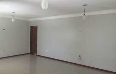 Imagem 8: Linda Casa 4/4, 3 suítes, Triplex 213m2, vaga 3 carros, 300m praia Flamengo...