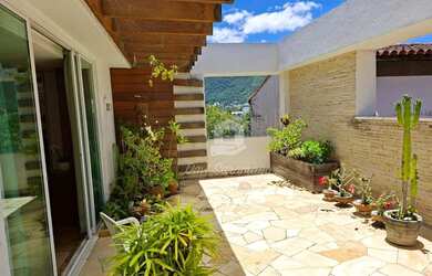 Imagem 4: Linda Mansão em condomínio na Fróes