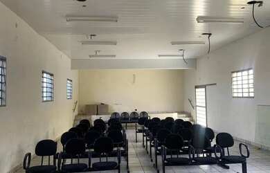 Imagem: O depósito possui 1 Vaga na garagem, 150m² de Área e está