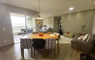 Imagem: O apartamento possui 3 Dormitórios, 2 Banheiros, 2 Vagas na