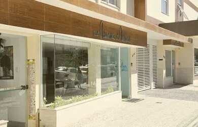 Imagem: O apartamento possui 2 Dormitórios, Acomodam 8 pessoas, 1 Vaga