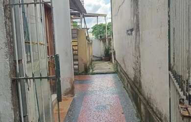 Imagem: A casa possui 1 Dormitório, 1 Banheiro e está localizado