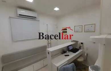 Imagem: O depósito possui 32m² de Área e está localizado em Ipanema