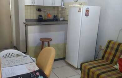 Imagem: A kitnet possui 2 Dormitórios, 1 Banheiro, 1 Vaga na garagem