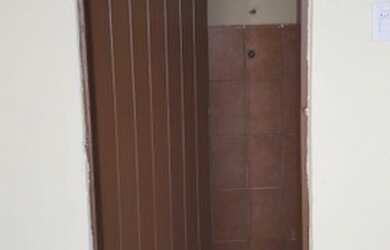 Imagem: A casa possui 3 Dormitórios, 3 Banheiros, 1 Vaga na garagem