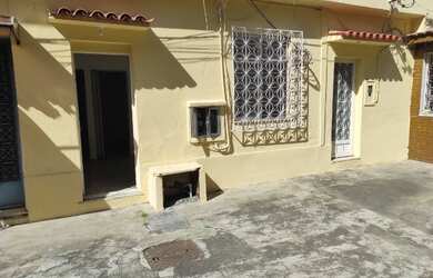 Imagem: A casa possui 1 Dormitório, 1 Banheiro e está localizado