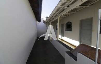 Imagem: A casa possui 2 Dormitórios, 1 Banheiro, 90m² de Área e