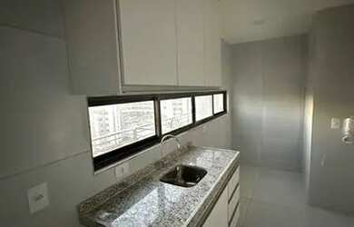 Imagem 2: Edf. Manoel Cordeiro 1/4 em frente à estação ferroviária