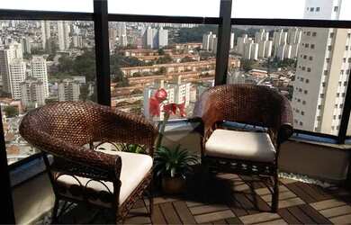 Imagem: O apartamento na cobertura possui 4 Dormitórios, 5 Banheiros