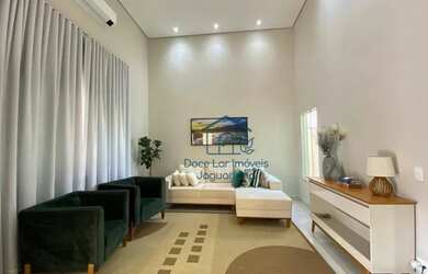 Imagem: A casa possui 3 Dormitórios, 4 Banheiros, 4 Vagas na garagem