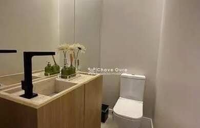 Imagem: O apartamento possui 2 Dormitórios, 2 Banheiros, 2 Vagas na