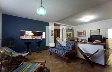 Imagem: A casa possui 5 Dormitórios, 5 Banheiros, 3 Vagas na garagem