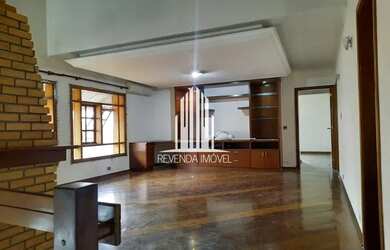 Imagem: A casa em condomínio possui 3 Dormitórios, 4 Banheiros, 4