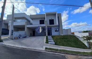 Imagem: A casa em condomínio possui 3 Dormitórios, 5 Banheiros, 4