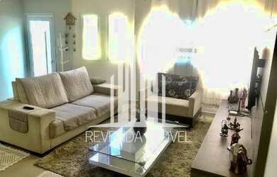 Imagem: A casa possui 3 Dormitórios, 2 Banheiros, 2 Vagas na garagem