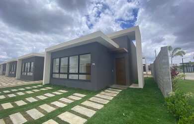 Imagem: A casa em condomínio possui 3 Dormitórios, 4 Banheiros, 3