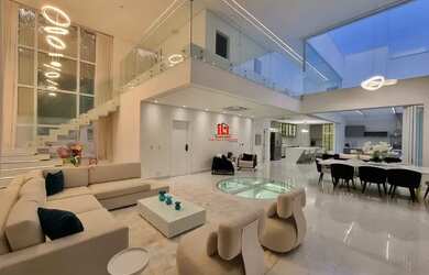 Imagem: A casa em condomínio possui 4 Dormitórios, 5 Banheiros, 4