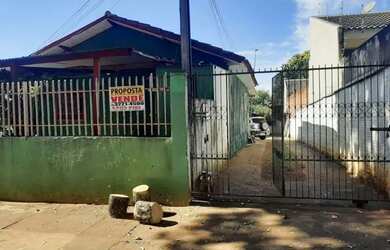 Imagem: A casa possui 3 Dormitórios, 2 Banheiros, 117m² de Área e