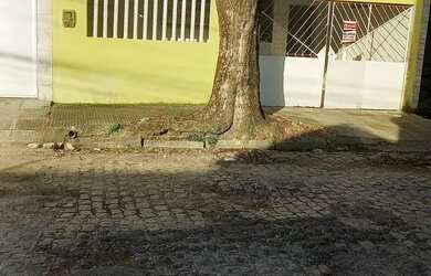 Imagem: A casa possui 2 Dormitórios, 1 Banheiro, 1 Vaga na garagem