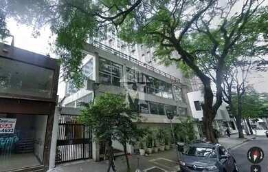 Imagem: O depósito possui 1 Vaga na garagem, 200m² de Área e está