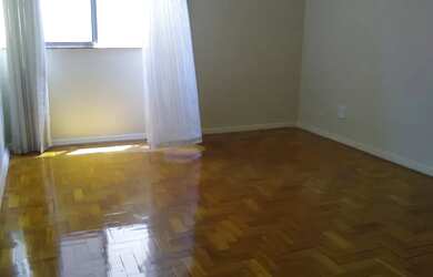 Imagem 2: HBRIO Aluga Rua Clóvis Bevilaqua, Tijuca, próximo metro, comercio