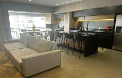 Imagem: O apartamento possui 2 Dormitórios, 2 Banheiros, 2 Vagas na