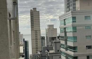 Imagem: O apartamento possui 3 Dormitórios, 3 Vagas na garagem, 115m²