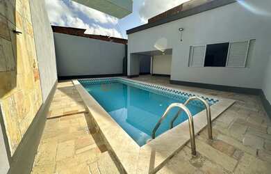 Imagem 2: Casa com 460m² 5 Quartos Piscina e 6 Vagas em Piedade à venda