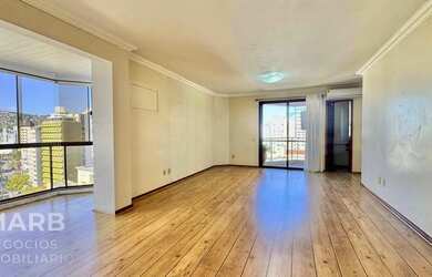 Imagem: O apartamento possui 4 Dormitórios, 5 Banheiros, 2 Vagas na