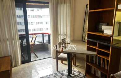 Imagem: O apartamento possui 1 Dormitório, 1 Banheiro, 1 Vaga na garagem