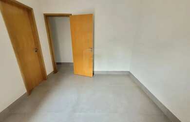 Imagem 6: Casa para locação e venda no bairro Novo Mundo