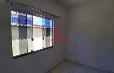 Imagem: A casa possui 2 Dormitórios, 2 Banheiros, 1 Vaga na garagem